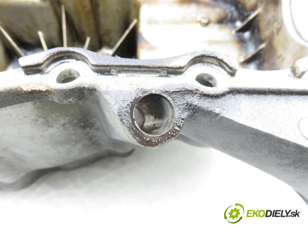 RENAULT THALIA I (LB0/1/2_) SEDAN 2001 0,00 1.4 16V - K4J 712 1390,00 Vaňa olejová 7700108299 (Olejová vaňa)