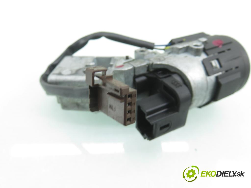 PEUGEOT 508 I (8D_) SEDAN 2012 103,00 2.0 HDi - RHF (DW10BTED4) 1997,00 spínačka N0502455 ; N0503823 ; 9663123380 (Spínací skříňka)