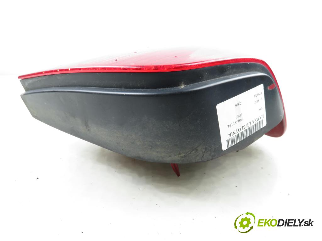 VW POLO (6N2) HB 2000 37,00 1.0 MPI 50 - AUC 999,00 Svetlo ľavé zadné 6N0945257B