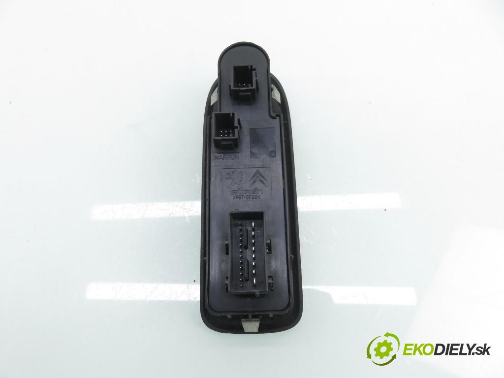 PEUGEOT 508 I (8D_) SEDAN 2012 103,00 2.0 HDi - RHF (DW10BTED4) 1997,00 Panel ovládania okien 96659465ZD