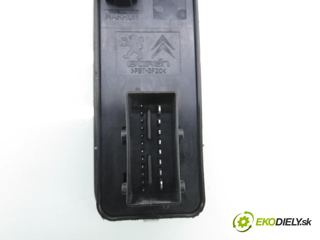 PEUGEOT 508 I (8D_) SEDAN 2012 103,00 2.0 HDi - RHF (DW10BTED4) 1997,00 Panel ovládania okien 96659465ZD