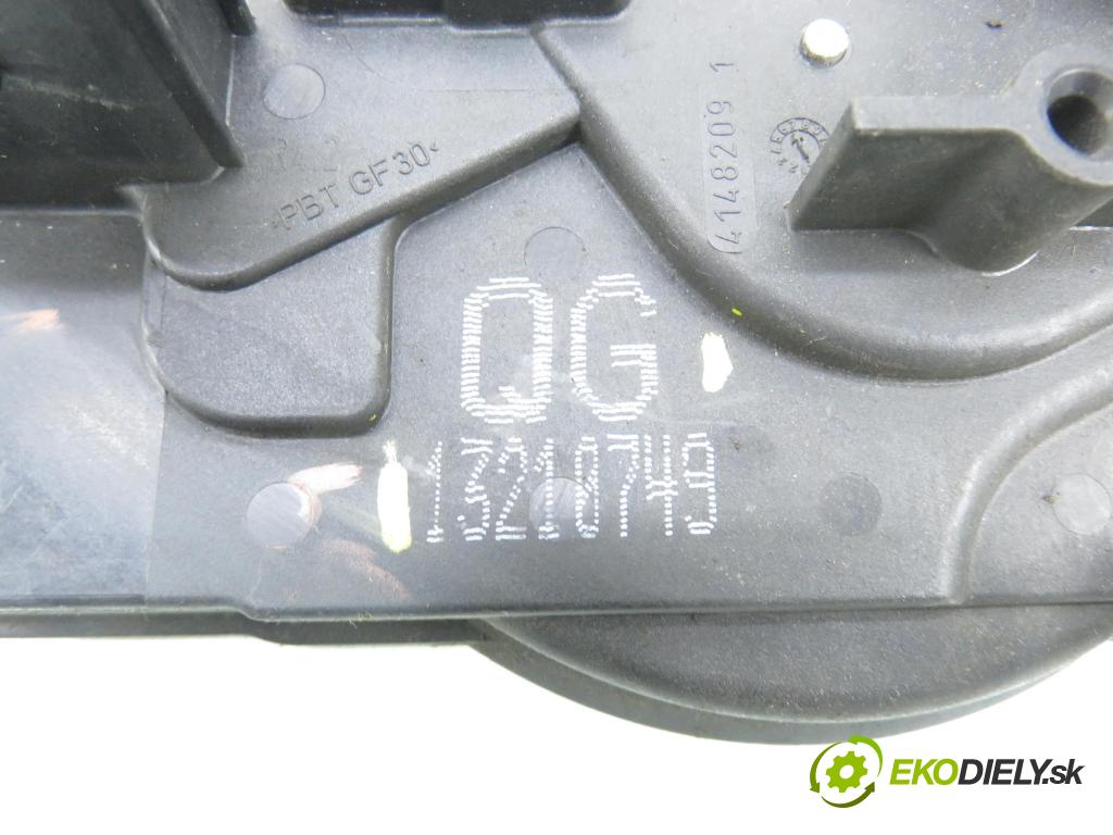 OPEL ZAFIRA B (A05) MINIVAN 2005 88,00 1.9 CDTI 8V 120 - Z 19 DT 1910,00 zámok 13210749QG