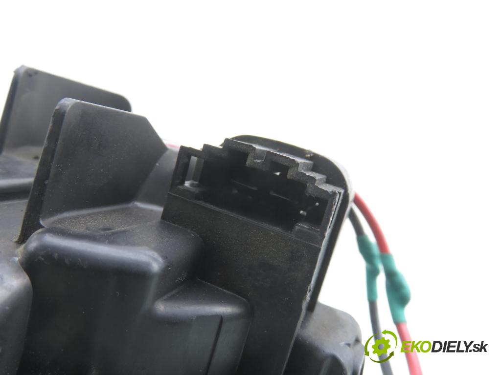 PEUGEOT 508 I (8D_) SEDAN 2012 103,00 2.0 HDi - RHF (DW10BTED4) 1997,00 Ventilátor vetráku NN107860A