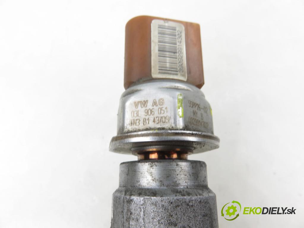 AUDI A4 Avant (8K5, B8) KOMBI 2009 105,00 2.0 TDI - CAGA 1968,00 Lišta vstrekovacia 0281006002 ; 03L906051 ; 03L089G (Vstrekovacia lišta)