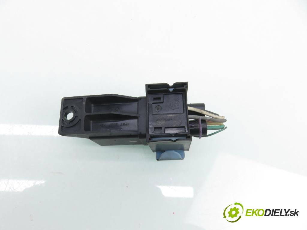 PEUGEOT 508 I (8D_) SEDAN 2012 103,00 2.0 HDi - RHF (DW10BTED4) 1997,00 RELÉ: JÚN: 9640469680 ; 51252002