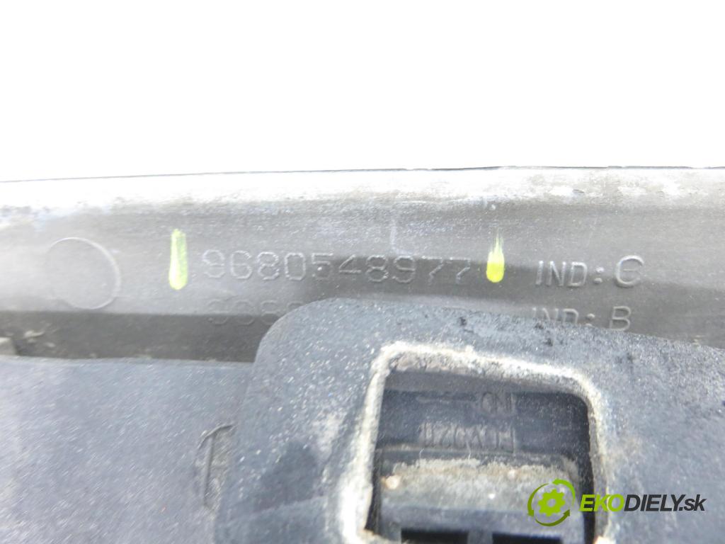 PEUGEOT 207 SW (WK_) KOMBI 2008 88,00 1.6 16V - 5FW (EP6) 1598,00 Zadné čelo dverí kufor 9680548977