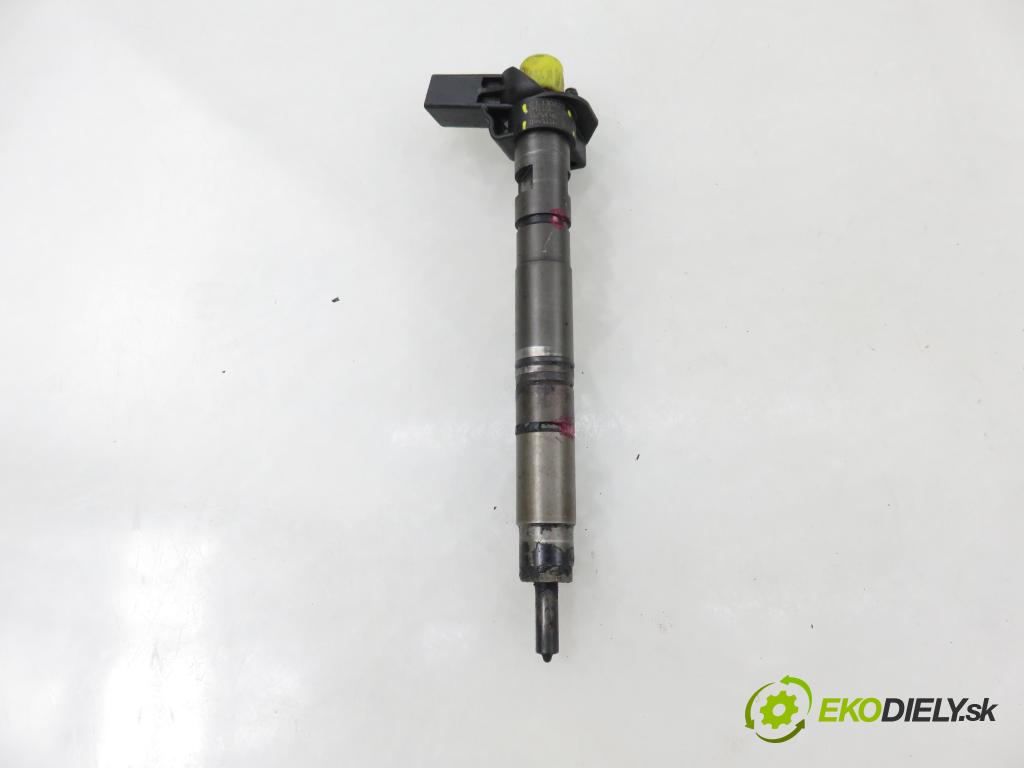 AUDI A4 Avant (8K5, B8) KOMBI 2009 105,00 2.0 TDI - CAGA 1968,00 vstřikovač 0445116030 ; 03L130277 (Vstřikovač paliva)