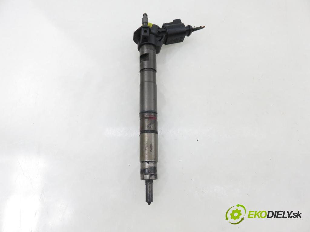 AUDI A4 Avant (8K5, B8) KOMBI 2009 105,00 2.0 TDI - CAGA 1968,00 vstřikovač 0445116030 ; 03L130277 (Vstřikovač paliva)