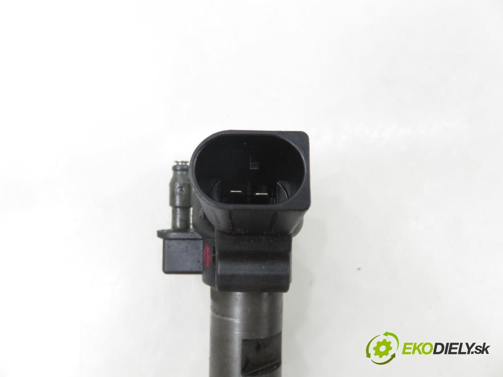 AUDI A4 Avant (8K5, B8) KOMBI 2009 105,00 2.0 TDI - CAGA 1968,00 vstřikovač 0445116030 ; 03L130277 (Vstřikovač paliva)