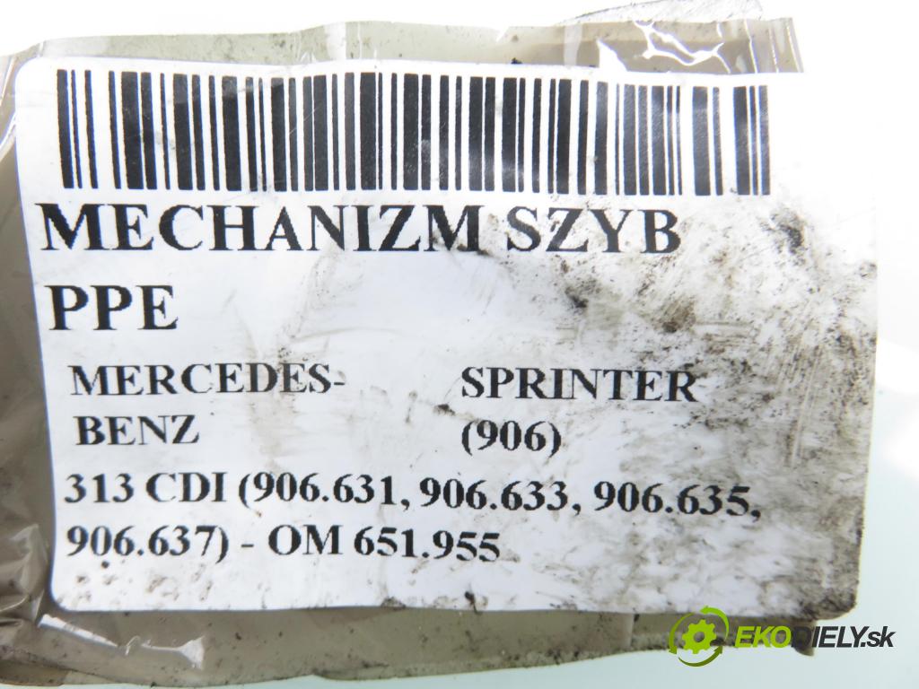 MERCEDES-BENZ SPRINTER 3,5-t Skrzynia (906) FURGON 2011 95,00 313 CDI (906.631, 906.633, 906.635, 906.637) - OM  2143,00 Mechanizmus okien 9067200146