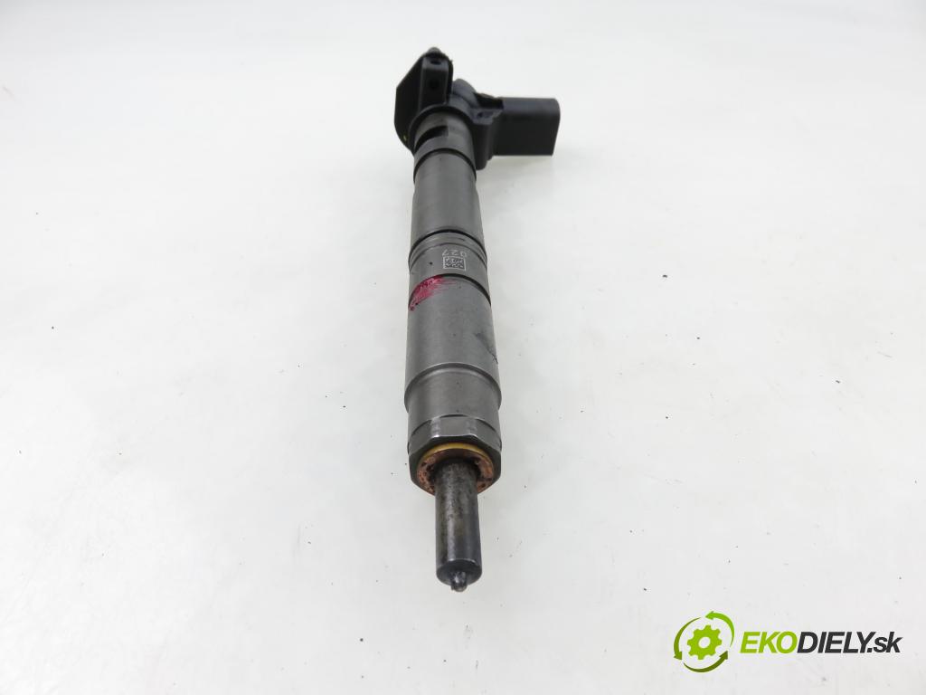 AUDI A4 Avant (8K5, B8) KOMBI 2009 105,00 2.0 TDI - CAGA 1968,00 vstrekovač 0986435366 ; 03L130855X (Vstrekovač paliva)