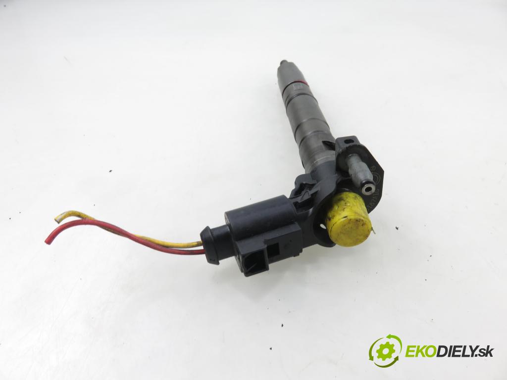 AUDI A4 Avant (8K5, B8) KOMBI 2009 105,00 2.0 TDI - CAGA 1968,00 vstrekovač 0986435366 ; 03L130855X (Vstrekovač paliva)