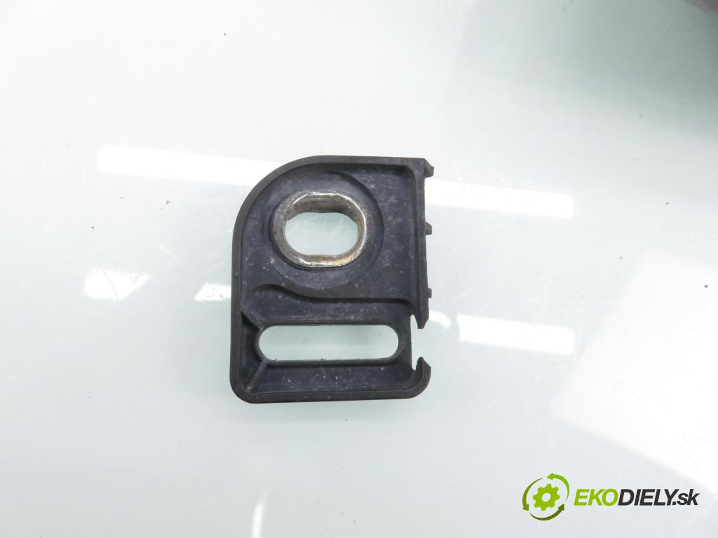 FIAT PANDA (169_) HB 2003 40,00 1.1 54 - 187 A1.000 1108,00 světlo PP