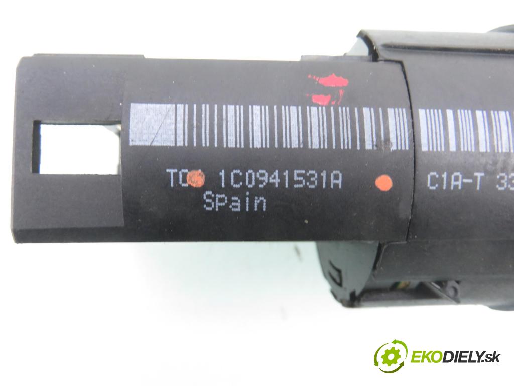 VW GOLF IV (1J1) HB 2000 66,00 1.9 TDI 90 - ALH 1896,00 přepínač světla 1C0941531A