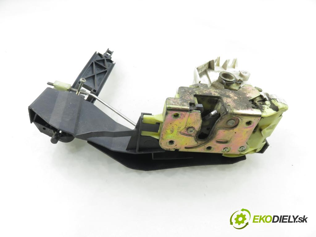 FORD FOCUS (DAW, DBW) HB 1999 74,00 1.6 16V 100 - FYDA 1596,00 zámok XS41A21813CF