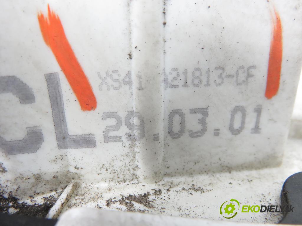 FORD FOCUS (DAW, DBW) HB 1999 74,00 1.6 16V 100 - FYDA 1596,00 zámok XS41A21813CF