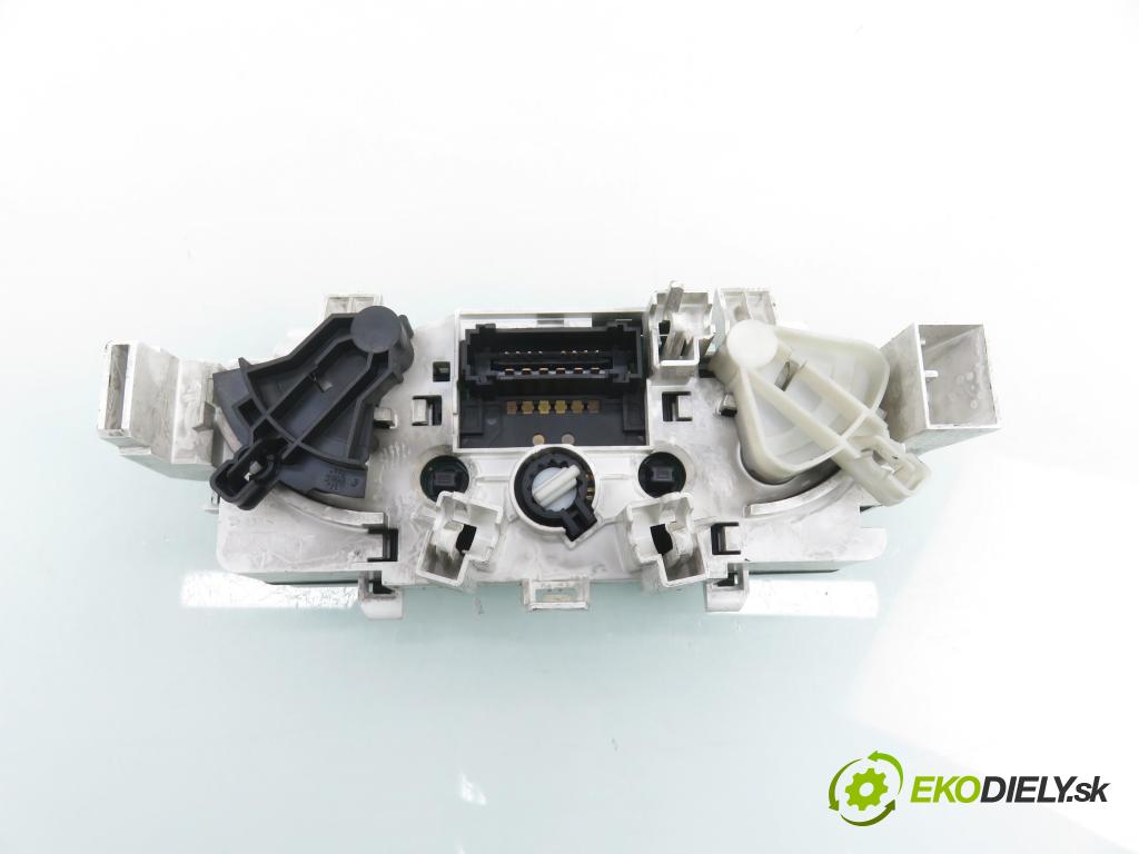 CITROEN C3 I (FC_) HB 2007 50,00 1.4 HDi - 8HZ (DV4TD) 1398,00 Panel kúrenia KLIMATIZACE: N105560A