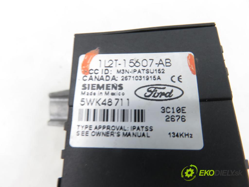 FORD TOURNEO CONNECT KOMBIVAN 2003 66,00 1.8 TDCi - HCPB 1753,00 spínačka 1L2T15607AB ; A0563C11403 (Spínací skříňka)