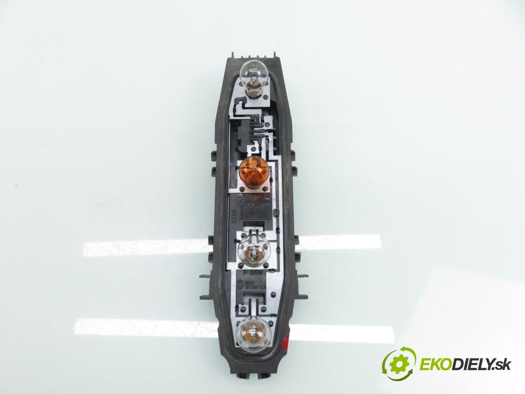 CITROEN C3 I (FC_) HB 2007 50,00 1.4 HDi - 8HZ (DV4TD) 1398,00 PŘÍSPĚVEK svetla pravý ZADNÍ: 