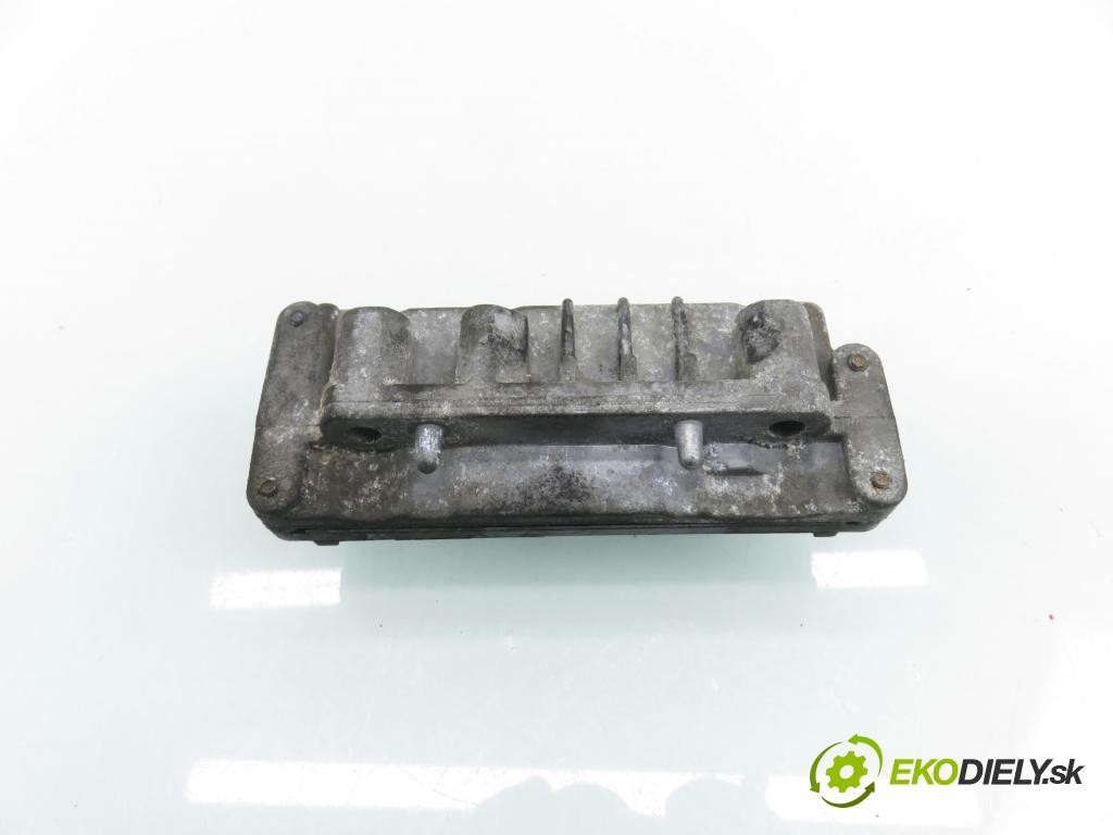 FIAT PUNTO (188_) HB 2004 44,00 1.2 60 - 188 A4.000 1242,00 řídící jednotka motora 55187377 ; IAW5AFP3 ; 6160065102