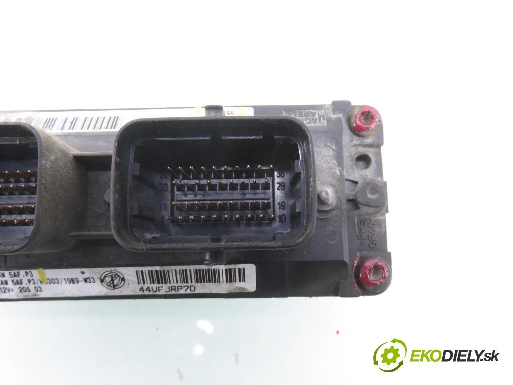 FIAT PUNTO (188_) HB 2004 44,00 1.2 60 - 188 A4.000 1242,00 řídící jednotka motora 55187377 ; IAW5AFP3 ; 6160065102