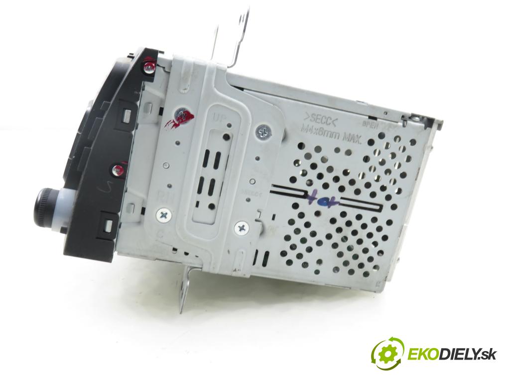 HYUNDAI i30 (FD) HB 2009 66,00 1.6 CRDi 1582,00 RADIO CD 961602L200