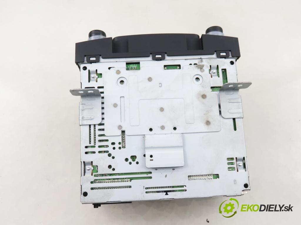 HYUNDAI i30 (FD) HB 2009 66,00 1.6 CRDi 1582,00 RADIO CD 961602L200