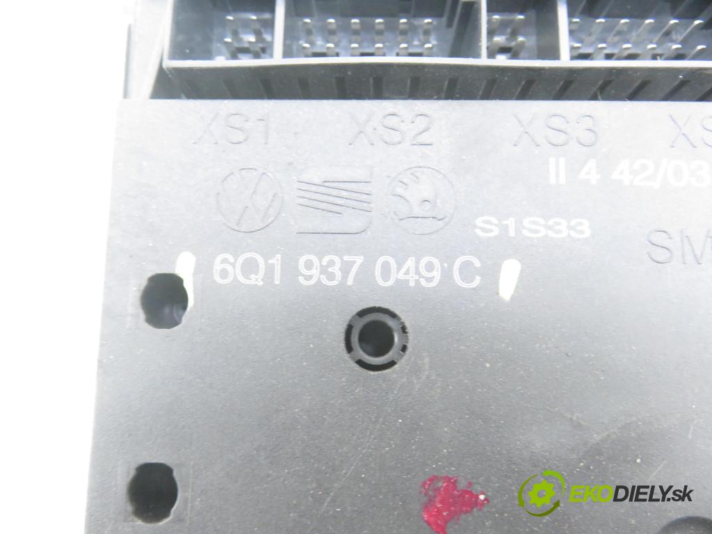 SKODA FABIA I Combi (6Y5) KOMBI 2003 47,00 1.2 - AZQ 1198,00 MODUL komfortu 6Q1937049C ; 5WK48212C