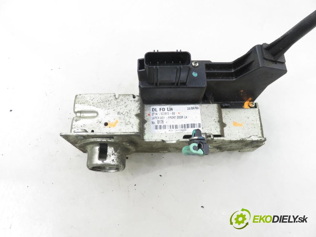 FORD TOURNEO CONNECT KOMBIVAN 2003 66,00 1.8 TDCi - HCPB 1753,00 zámok 2T1AV21813BE