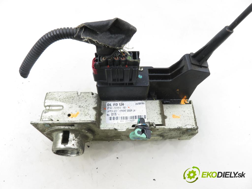FORD TOURNEO CONNECT KOMBIVAN 2003 66,00 1.8 TDCi - HCPB 1753,00 zámok 2T1AV21813BE