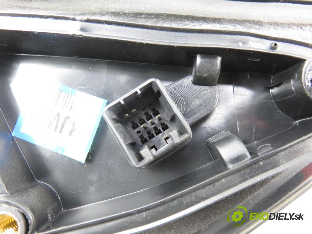 HYUNDAI SANTA FÉ I (SM) SUV 2004 83,00 2.0 CRDi 4x4 113 - D4EA 1991,00 Spätné zrkadlo LE