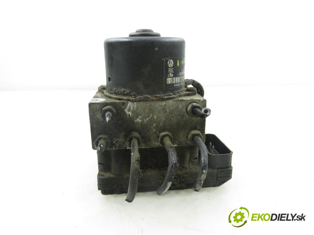 VW GOLF IV (1J1) HB 1998 66,00 1.9 TDI - AGR 1896,00 pumpa ABS 1J0907379D ; 10094903003 ; 1J0614117B (Pumpa ABS)