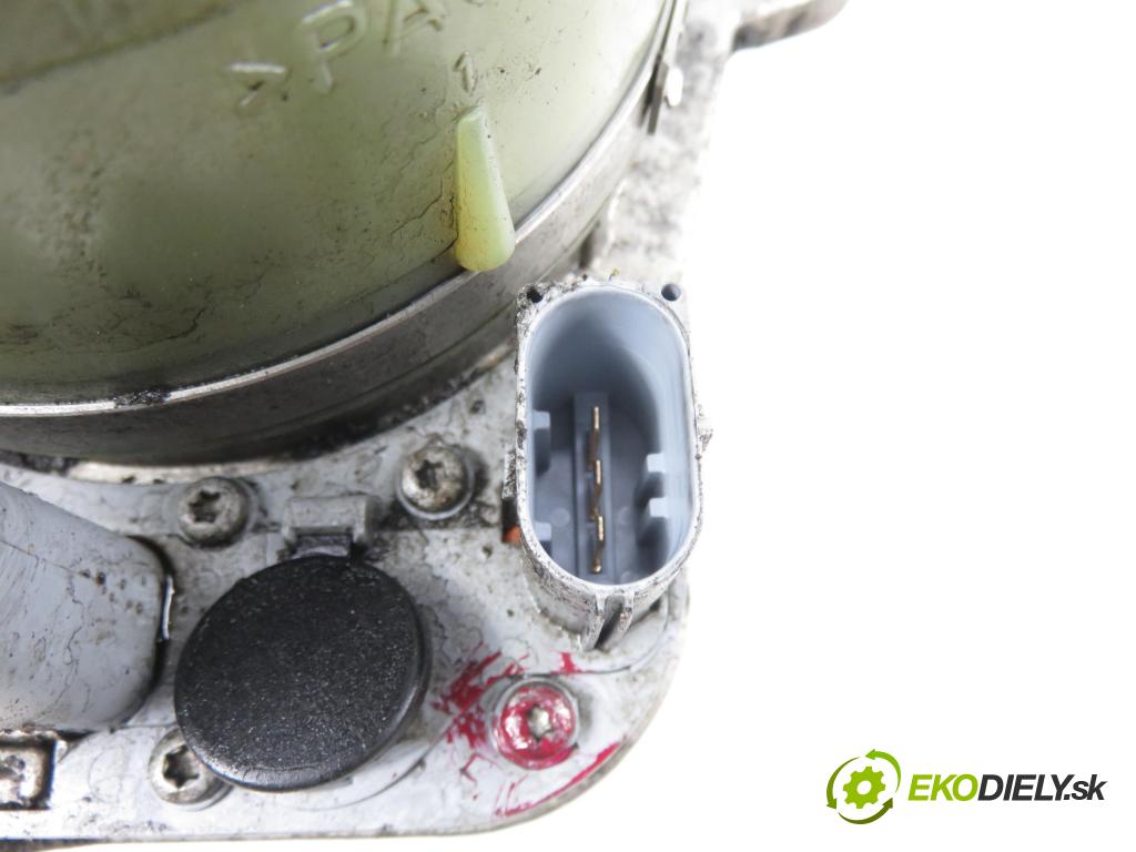 FORD FOCUS C-MAX (DM2) MINIVAN 2004 80,00 1.6 TDCi 109 - G8DA 1560,00 Pumpa servočerpadlo 3M513K514DG