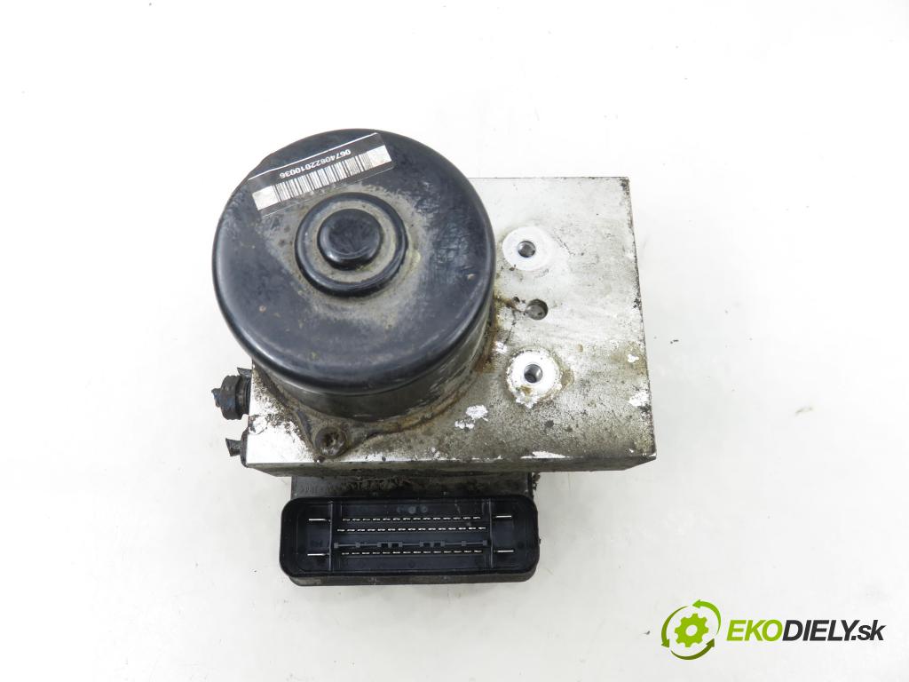 FORD TOURNEO CONNECT KOMBIVAN 2003 66,00 1.8 TDCi - HCPB 1753,00 Pumpa ABS 10092501203 ; 2M512C285AF ; 10020404034 (Pumpa ABS)