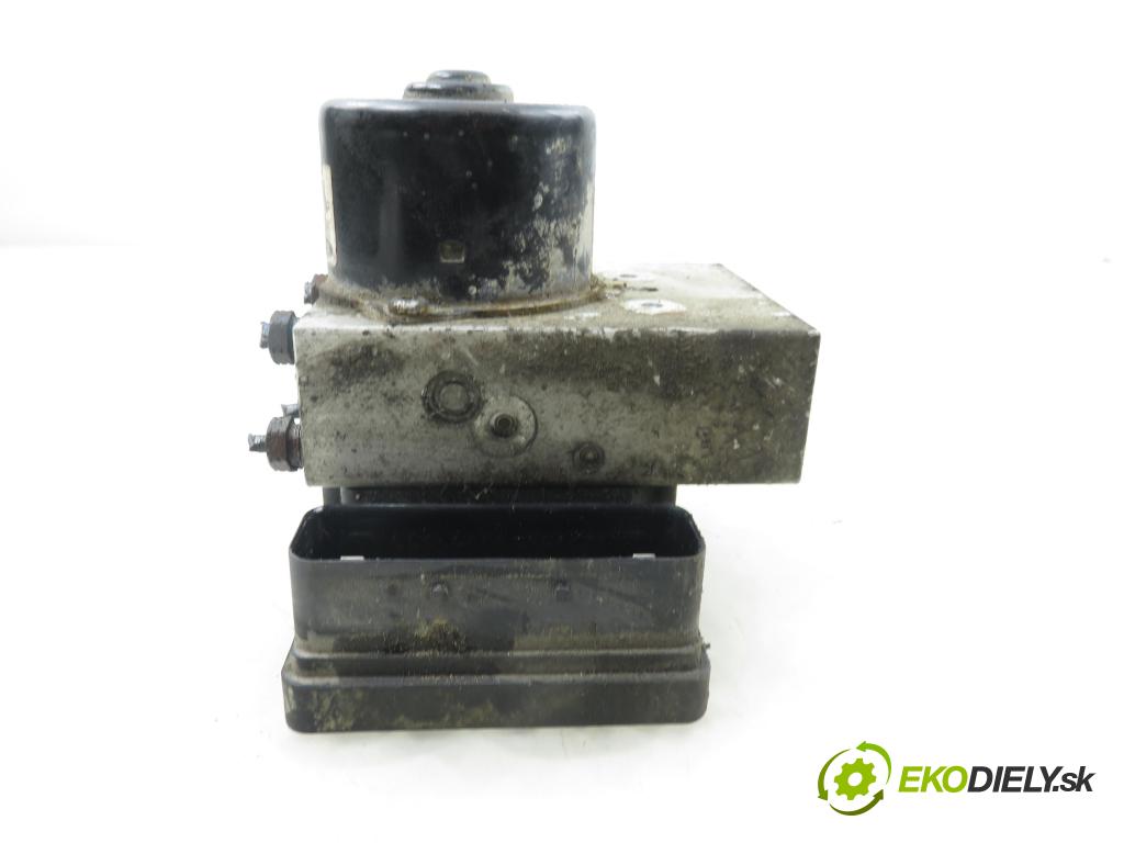 FORD TOURNEO CONNECT KOMBIVAN 2003 66,00 1.8 TDCi - HCPB 1753,00 Pumpa ABS 10092501203 ; 2M512C285AF ; 10020404034 (Pumpa ABS)