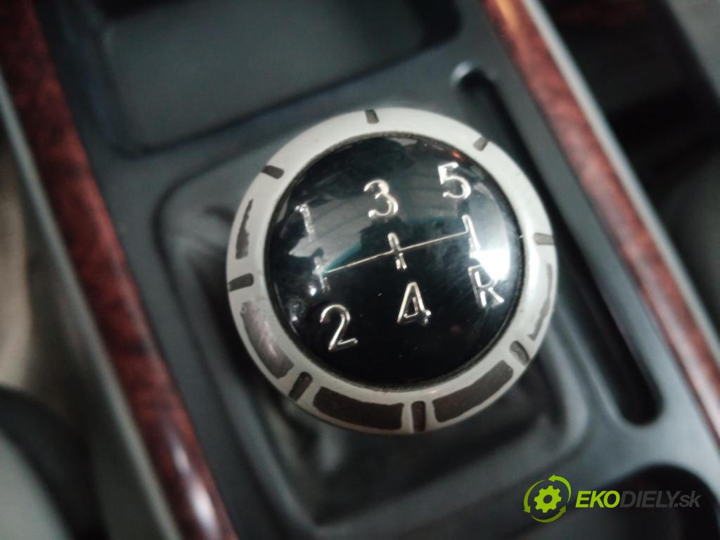 KIA SORENTO I (JC) SUV 2004 103,00 2.5 CRDi 140 - D4CB 2497,00 převodovka MANUALNA 4424