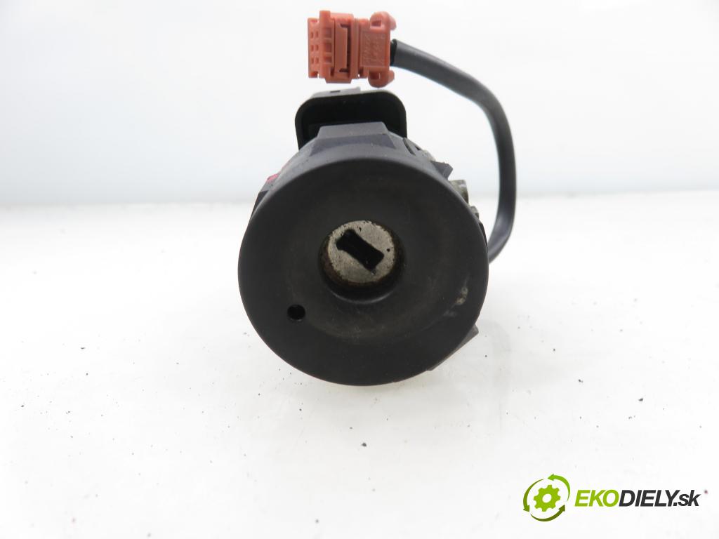 CITROEN C3 I (FC_) HB 2007 50,00 1.4 HDi - 8HZ (DV4TD) 1398,00 spinačka N0502455 ; 9663123280 ; N0502072 (Spínacia skrinka)