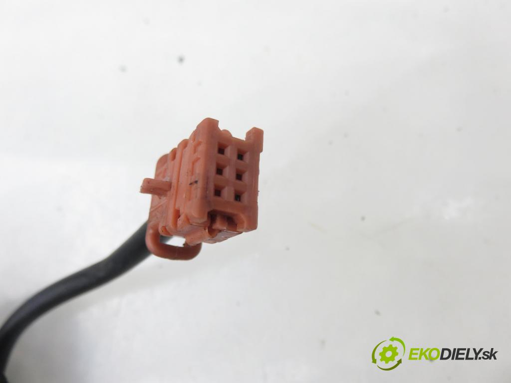 CITROEN C3 I (FC_) HB 2007 50,00 1.4 HDi - 8HZ (DV4TD) 1398,00 spinačka N0502455 ; 9663123280 ; N0502072 (Spínacia skrinka)