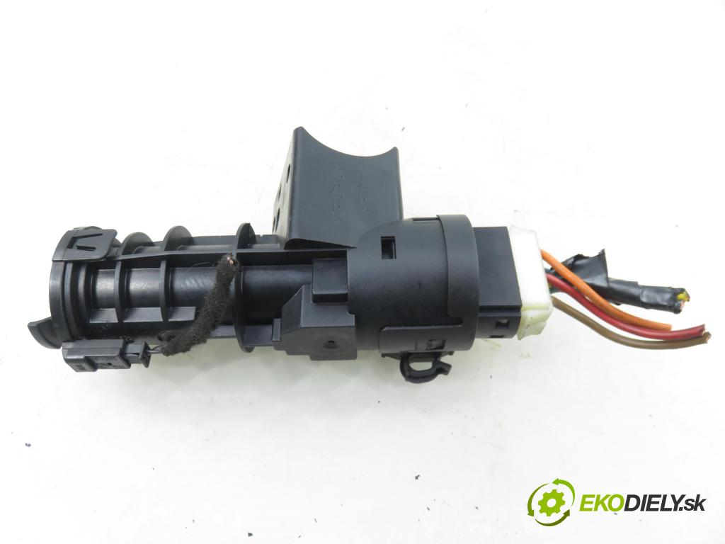 ALFA ROMEO 147 (937_) HB 2006 77,00 1.6 16V T.SPARK ECO 105 - AR 37203 1598,00 spinačka 05521B365 (Spínacia skrinka)