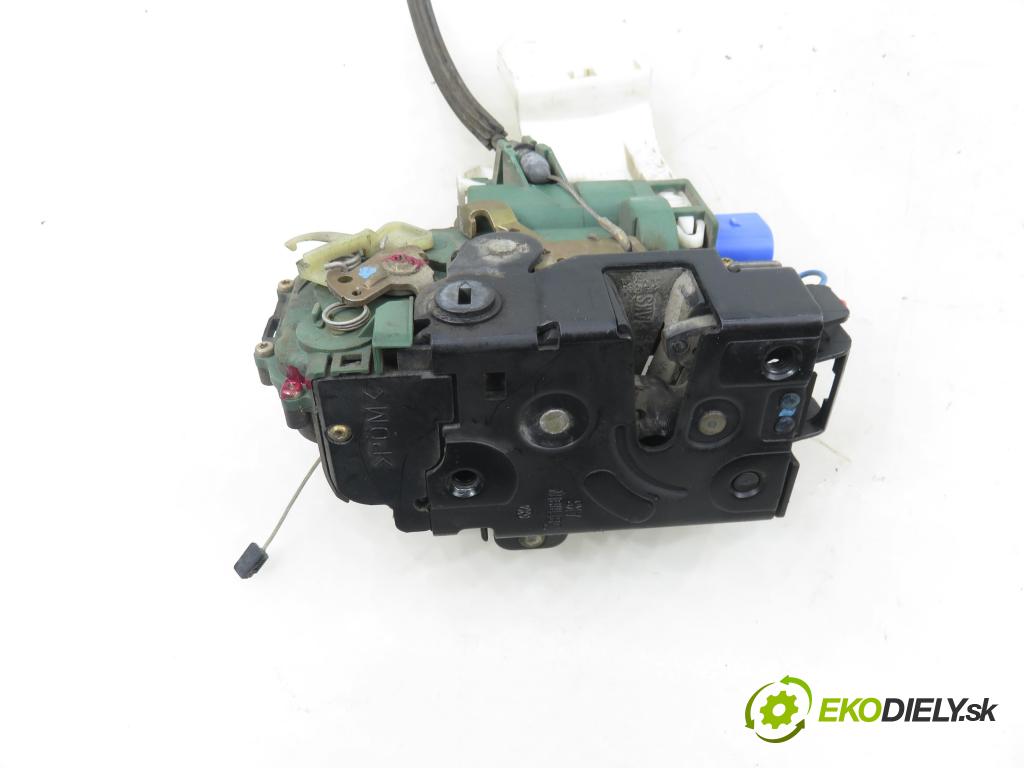 SEAT IBIZA III (6L1) HB 2003 74,00 1.9 TDI - ATD 1896,00 zámok 3B4839015AG