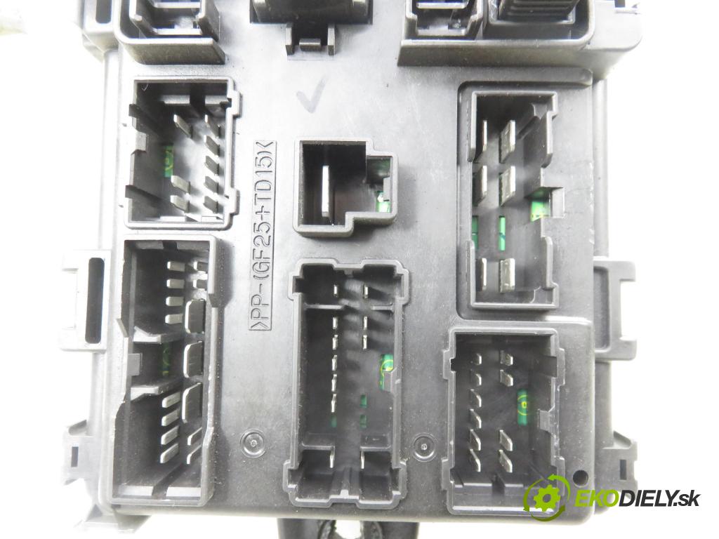 HYUNDAI SANTA FÉ I (SM) SUV 2004 83,00 2.0 CRDi 4x4 113 - D4EA 1991,00 MODUL BSI 9118826105