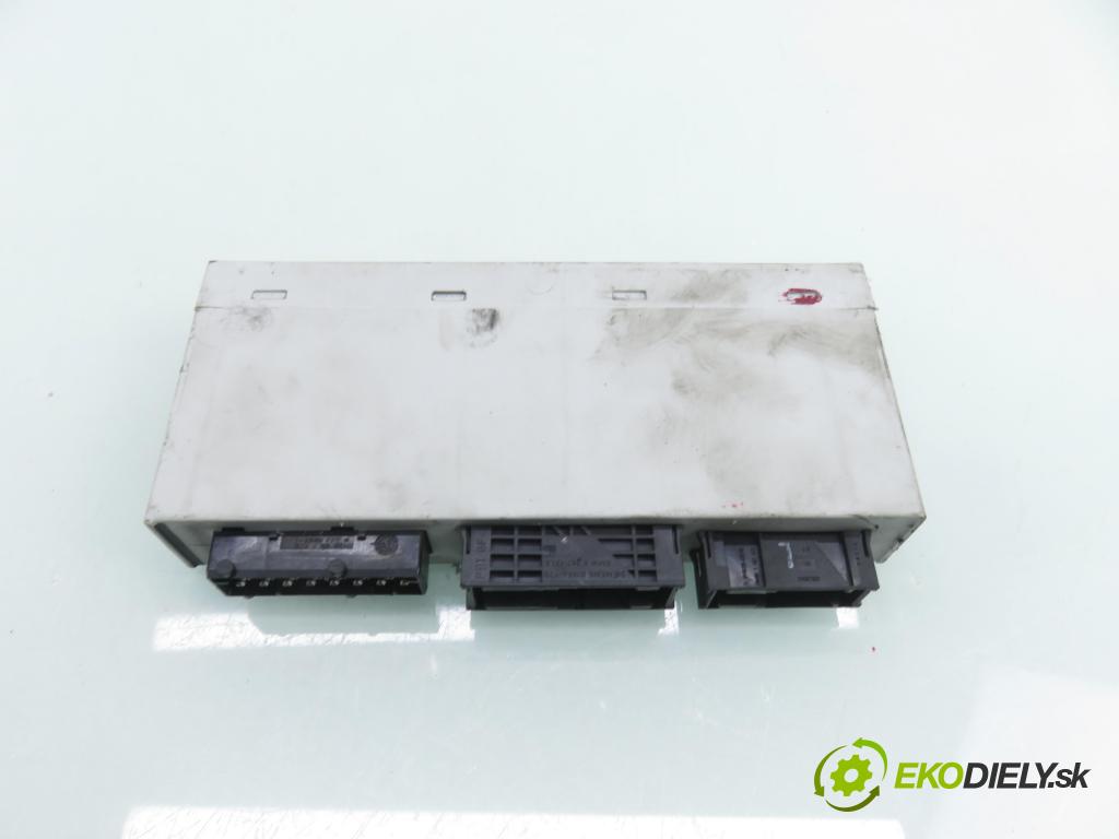 BMW 3 (E46) SEDAN 2001 100,00 320 d 136 - M47 D20 (204D1) 1951,00 MODUL komfortu 6907662