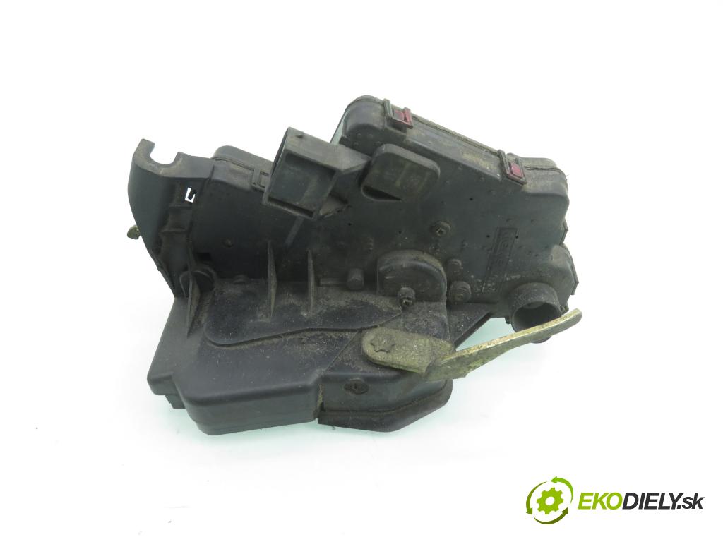 BMW 3 (E46) SEDAN 2001 100,00 320 d 136 - M47 D20 (204D1) 1951,00 zámok