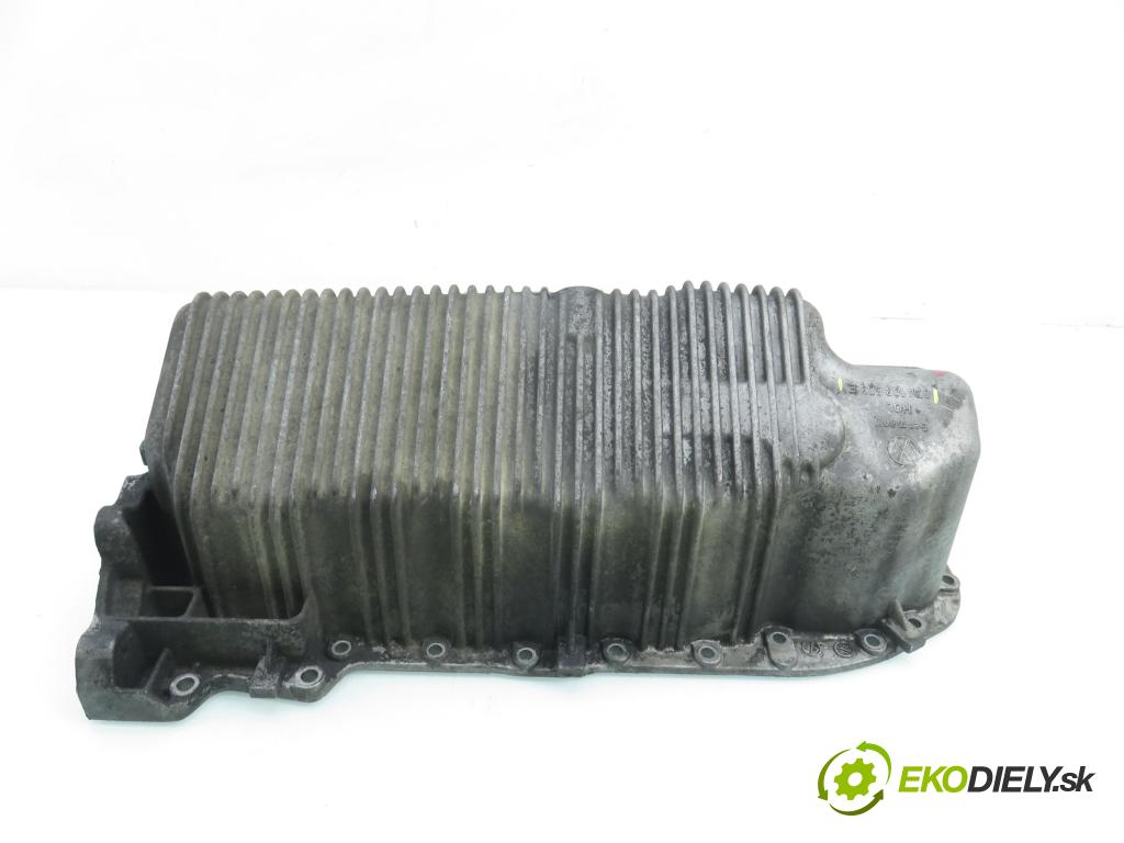 VW TRANSPORTER IV Skrzynia (70XA) FURGON 1997 55,00 2.4 D - AJA 2370,00 Vaňa olejová 074103603E (Olejová vaňa)