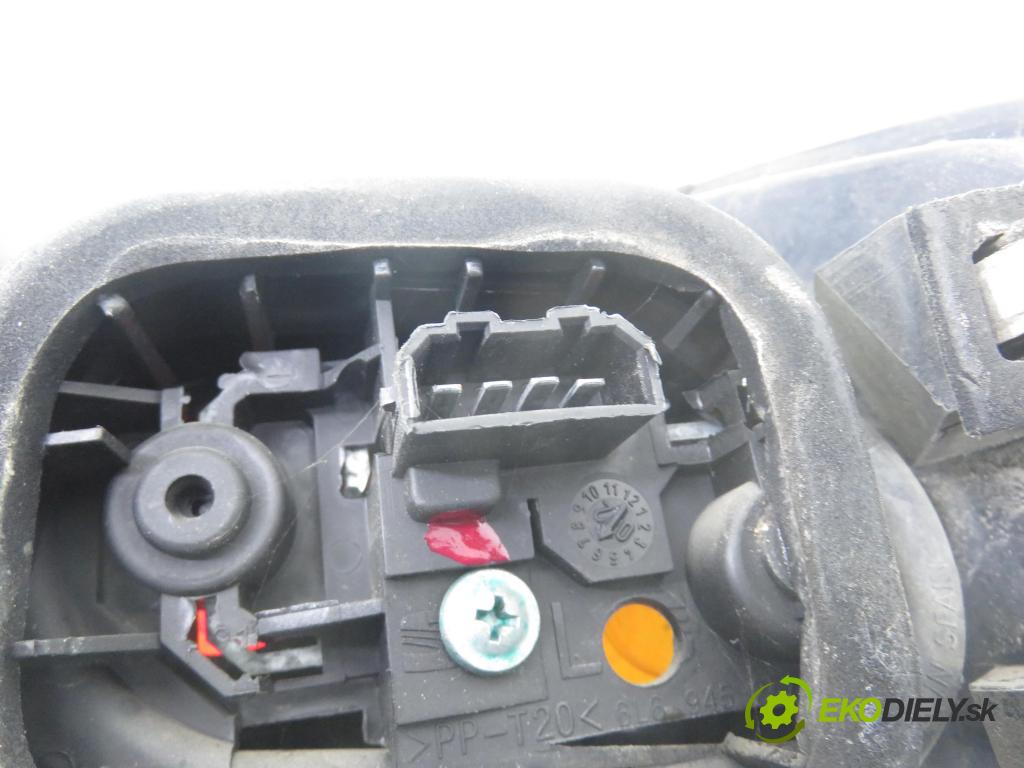 SEAT IBIZA III (6L1) HB 2003 74,00 1.9 TDI - ATD 1896,00 světlo levé zadní 6L6945095A ; 6L6945111