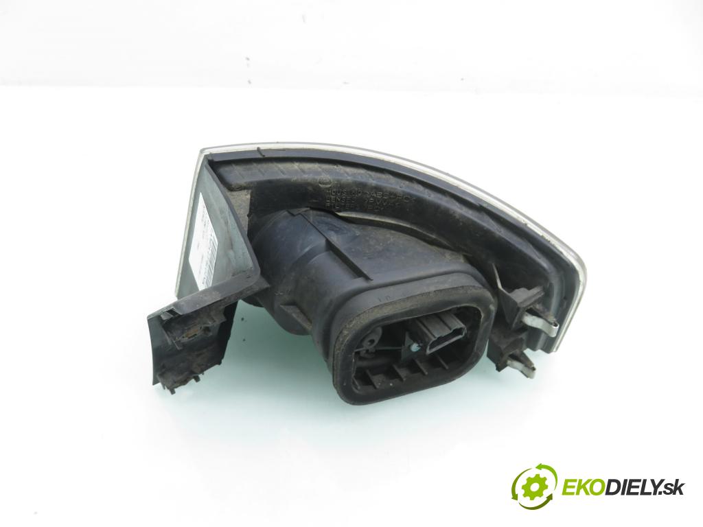 SEAT IBIZA III (6L1) HB 2003 74,00 1.9 TDI - ATD 1896,00 světlo levé zadní 6L6945095A ; 6L6945111