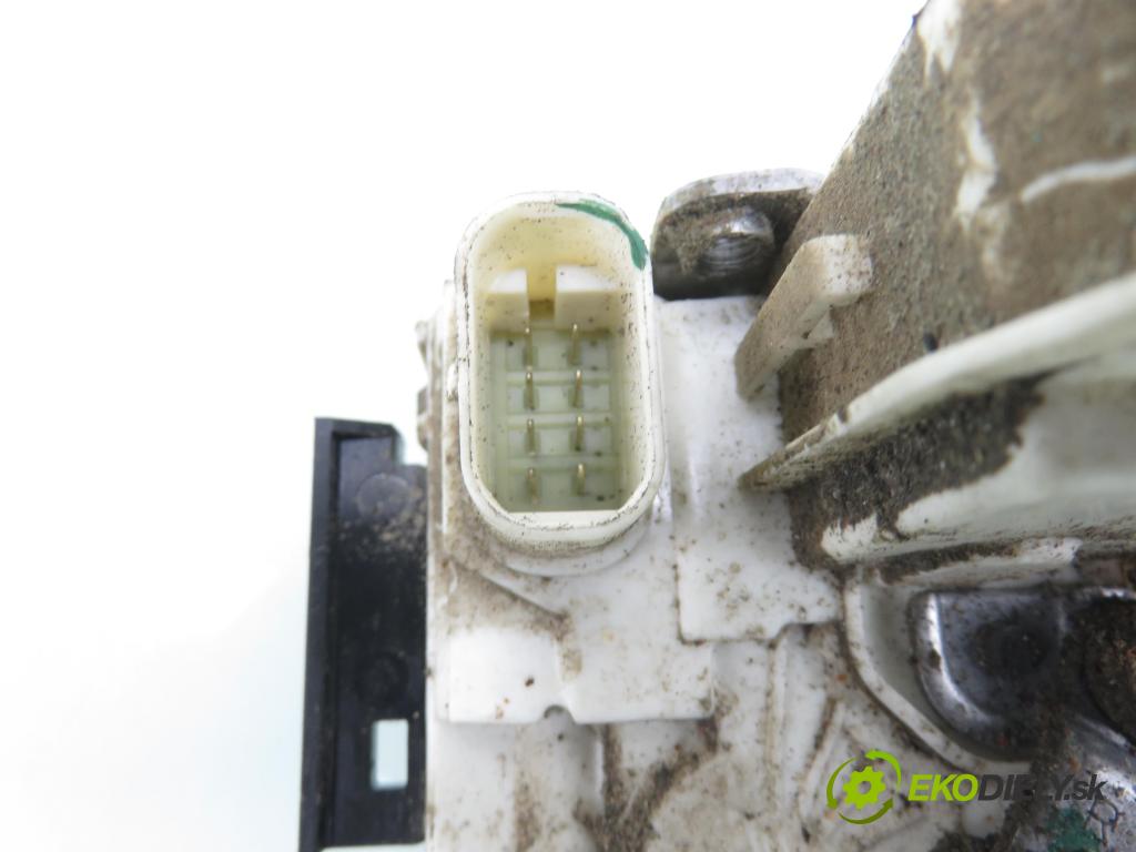 MERCEDES-BENZ SPRINTER 3,5-t Skrzynia (906) FURGON 2011 95,00 313 CDI (906.631, 906.633, 906.635, 906.637) - OM  2143,00 zámok dvierka 9067400835