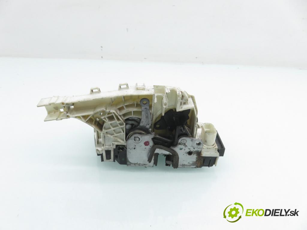 MERCEDES-BENZ SPRINTER 3,5-t Skrzynia (906) FURGON 2011 95,00 313 CDI (906.631, 906.633, 906.635, 906.637) - OM  2143,00 zámok dvierka 9067400835