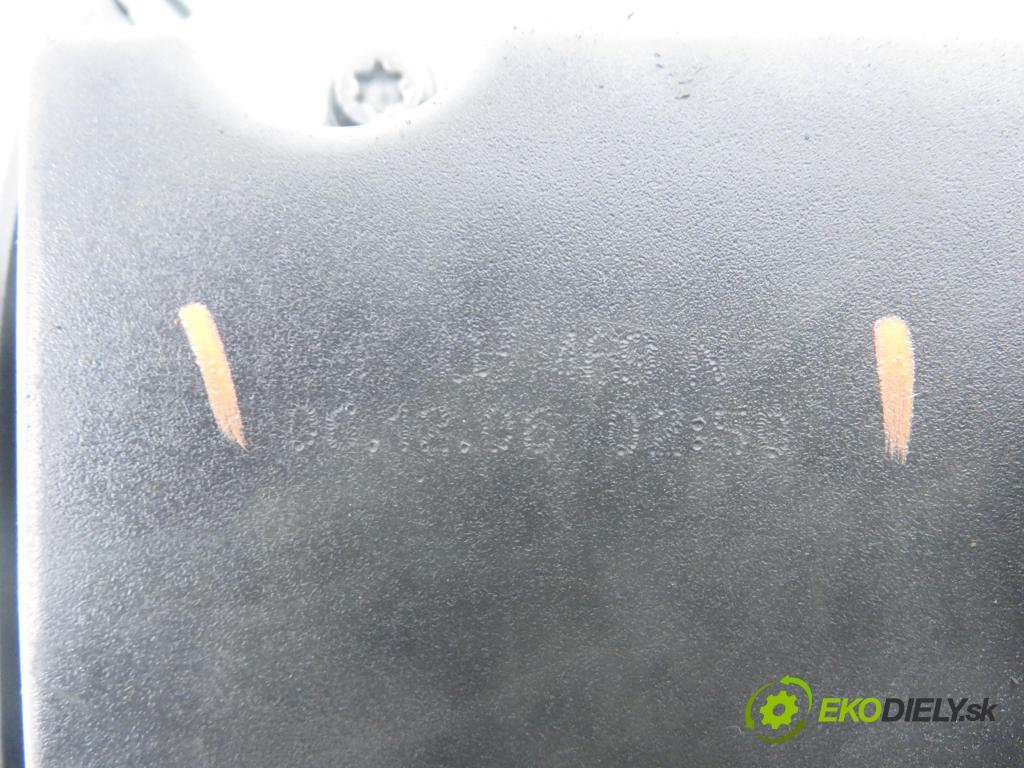 AUDI A3 (8P1) HB 2003 103,00 2.0 TDI PD 16V 140 1968,00 kryt Ventilů 036103469N