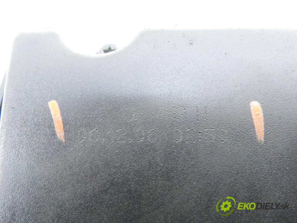 AUDI A3 (8P1) HB 2003 103,00 2.0 TDI PD 16V 140 1968,00 kryt Ventilů 036103469N